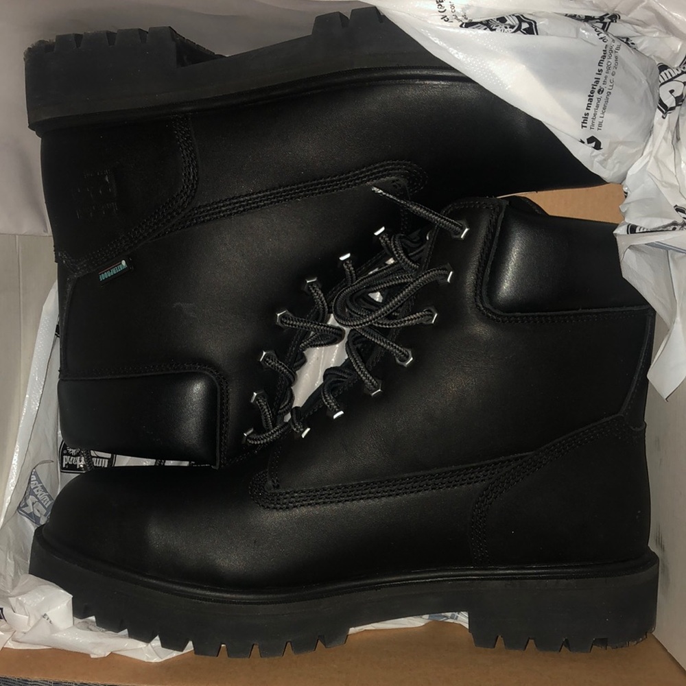 Made for comfort and versatility, this classic boot features anti-fatigue tech.